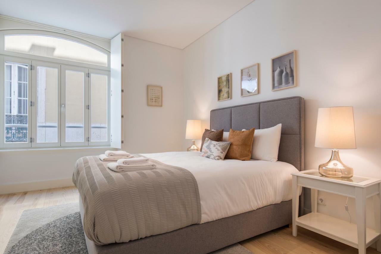 Lovelystay - Hidden Oasis With River View Apartment